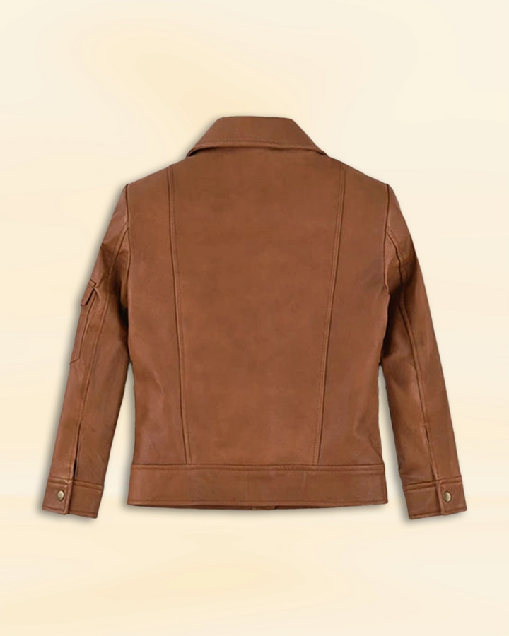 Achieve a bold and stylish look with Gigi Hadid's leather jacket in US style