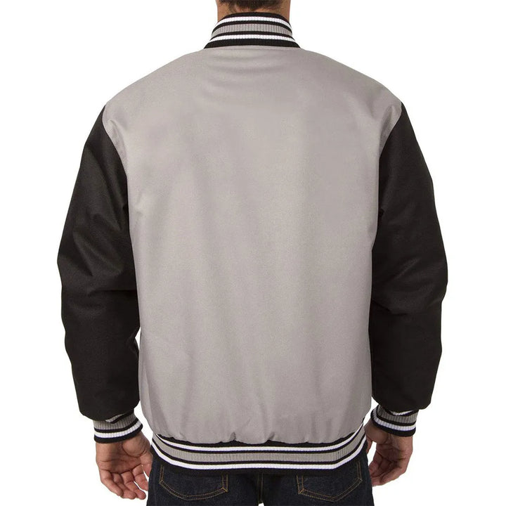 Men’s and women’s Minnesota Vikings jacket with zippered front in USA