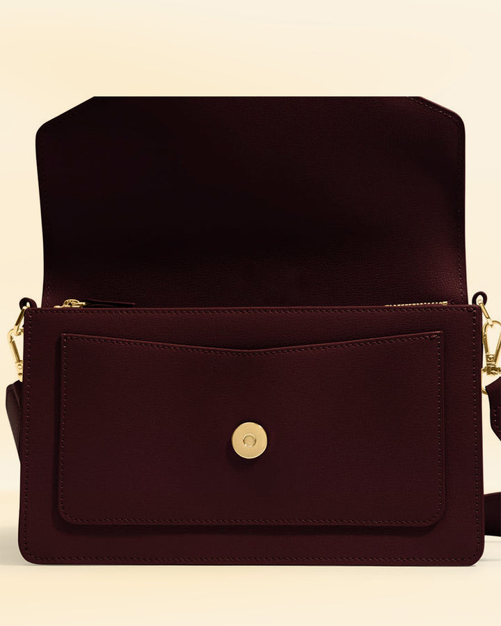 Sophisticated Satchel: Your Go-To Handbag