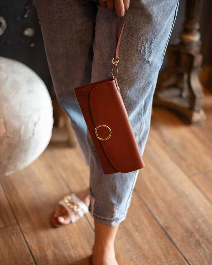 Wristlet clutch with animal print in America