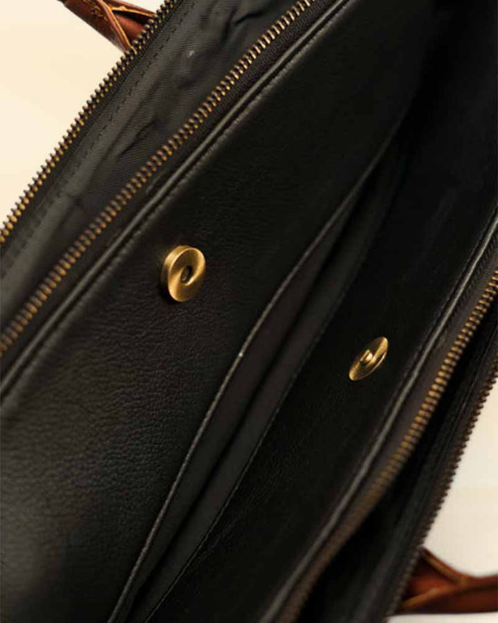 Efficient and Fashionable Elite Laptop and Office Bag in UK