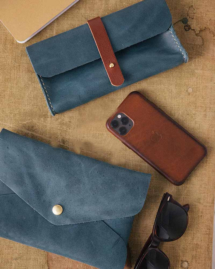 High-quality black Kodiak clutch wallet in USA