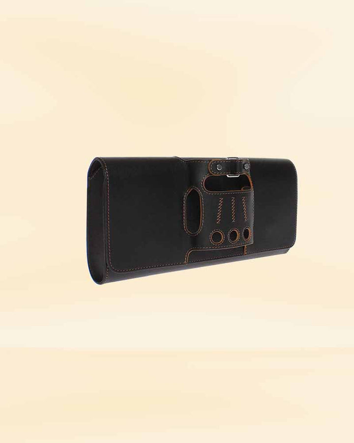USA market exclusive The Noir Nostalgia clutch in USA