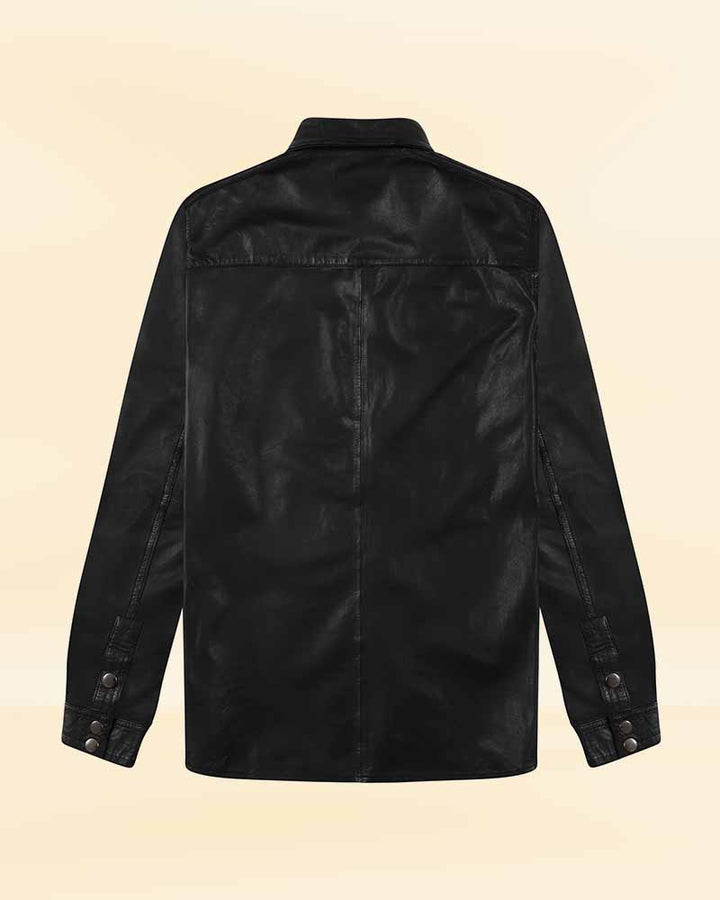 Button-up shirt with a slim-fit design